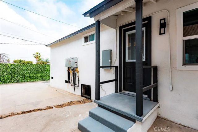 780 E Walton, Signal Hill, CA 90755