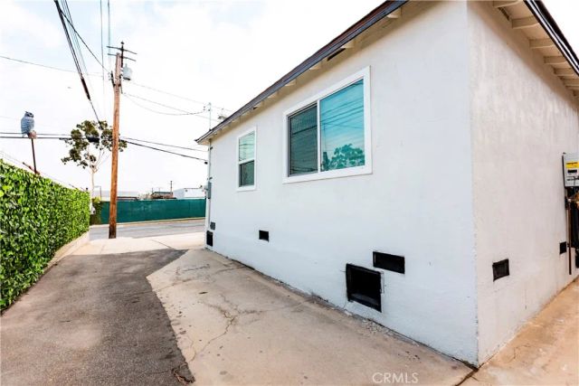 780 E Walton, Signal Hill, CA 90755