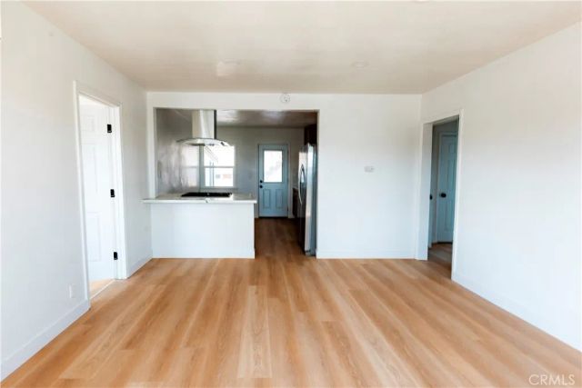 780 E Walton, Signal Hill, CA 90755