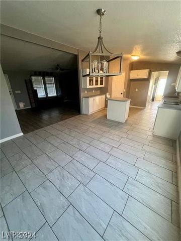 60 West Country Place Road, Pahrump, NV 89060