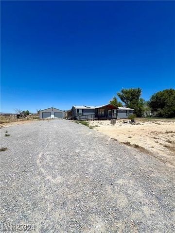 60 West Country Place Road, Pahrump, NV 89060