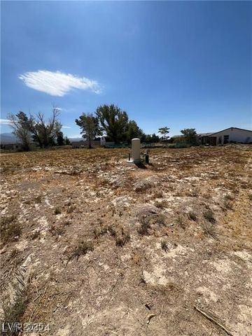 60 West Country Place Road, Pahrump, NV 89060
