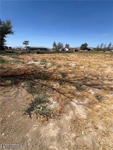 60 West Country Place Road, Pahrump, NV 89060