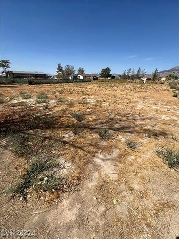 60 West Country Place Road, Pahrump, NV 89060