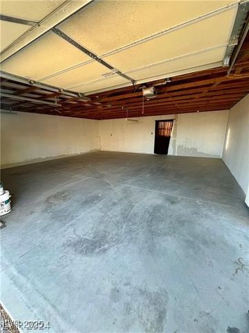 60 West Country Place Road, Pahrump, NV 89060