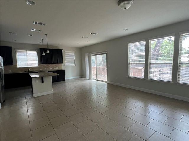 10602 W Turnbull LOOP 25, Austin, TX 78717