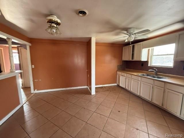 151 W Sheffield Avenue, Pontiac, MI 48340