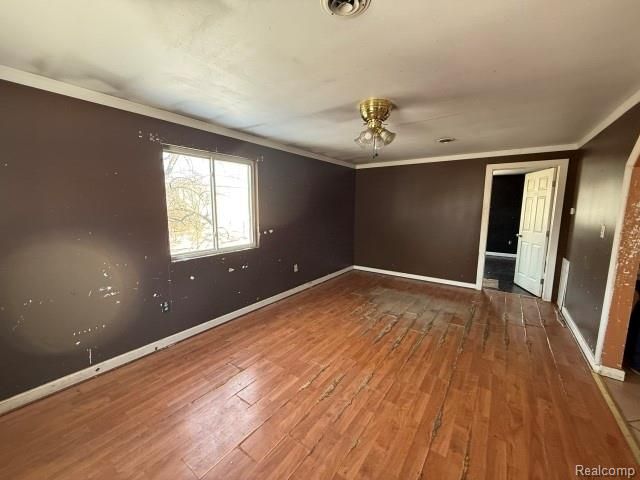 151 W Sheffield Avenue, Pontiac, MI 48340