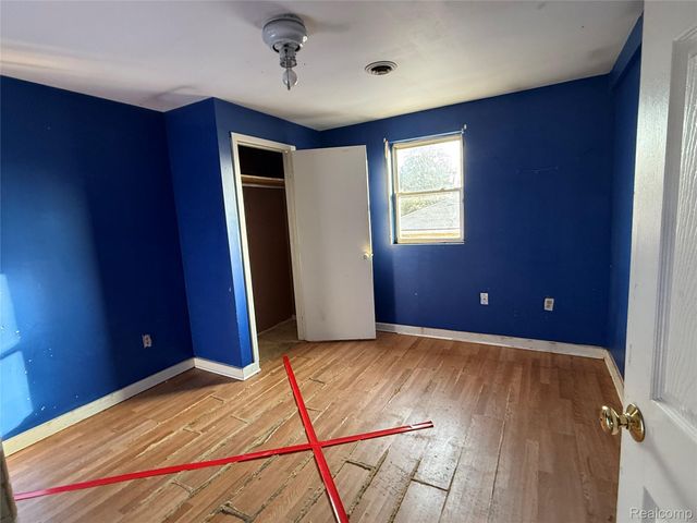 151 W Sheffield Avenue, Pontiac, MI 48340