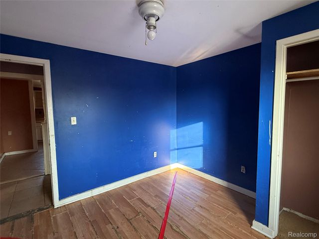 151 W Sheffield Avenue, Pontiac, MI 48340