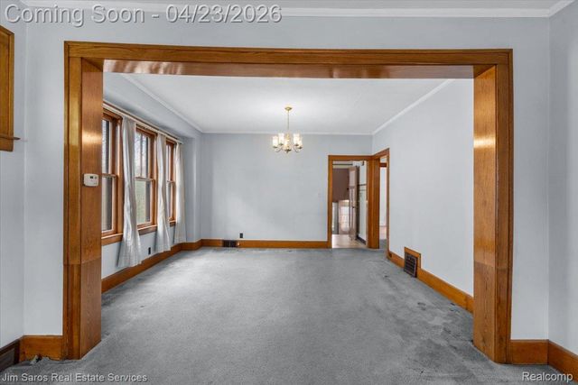 1053 Wayburn Street, Grosse Pointe Park, MI 48230