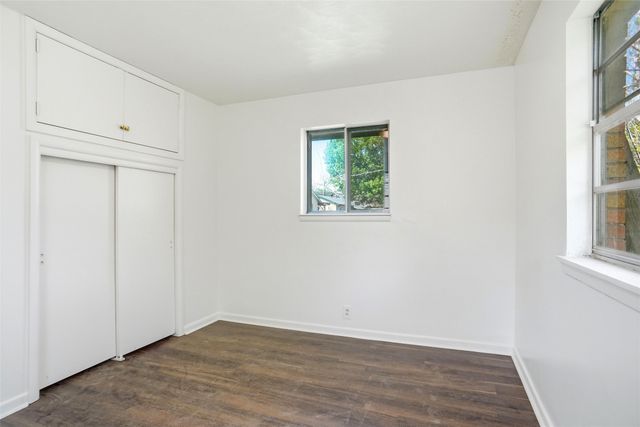 900 Emery Street, Denton, TX 76201