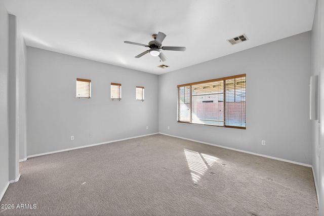 939 E SOURWOOD Drive, Gilbert, AZ 85298