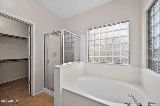 939 E SOURWOOD Drive, Gilbert, AZ 85298