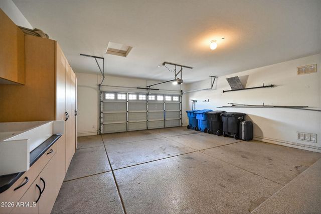 939 E SOURWOOD Drive, Gilbert, AZ 85298