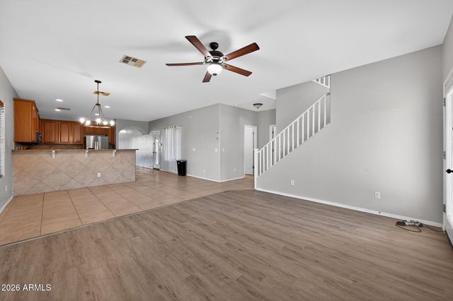 939 E SOURWOOD Drive, Gilbert, AZ 85298