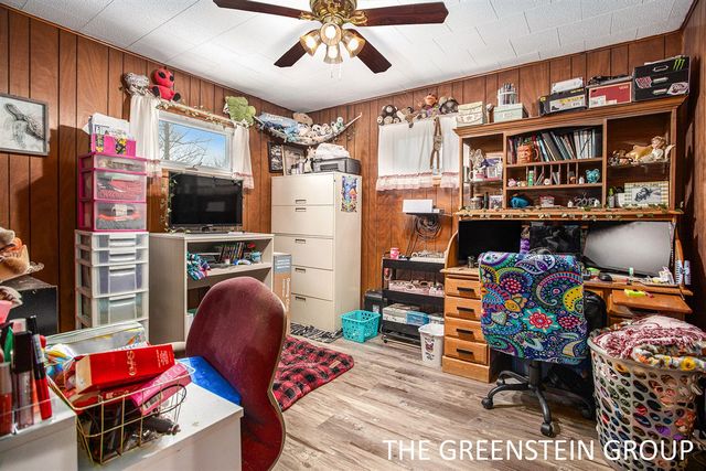 1950 E Dowling Road, Hastings, MI 49058