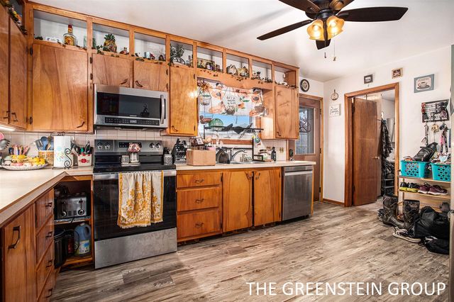 1950 E Dowling Road, Hastings, MI 49058