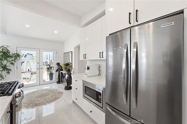 1729 Axenty Way, Redondo Beach, CA 90278