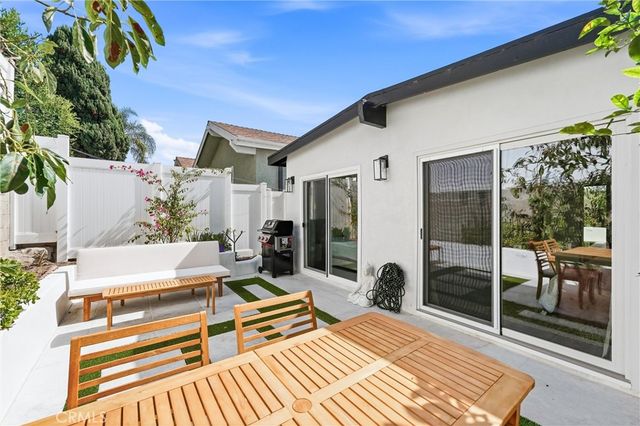 1729 Axenty Way, Redondo Beach, CA 90278