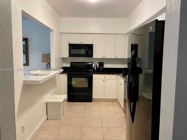 19370 Collins Avenue 119, Sunny Isles Beach, FL 33160