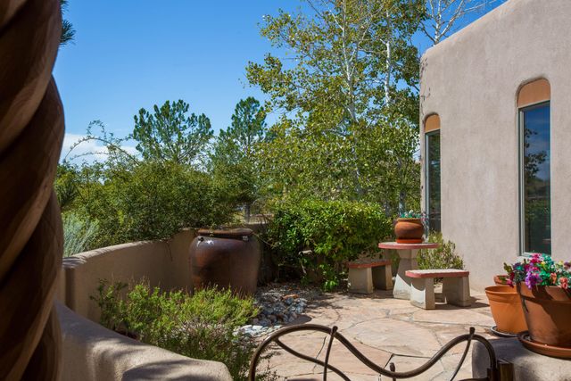 13723 Apache Plume Place NE, Albuquerque, NM 87111