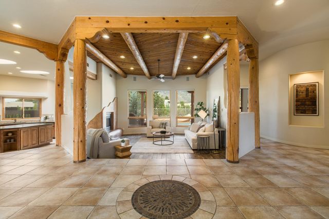 13723 Apache Plume Place NE, Albuquerque, NM 87111