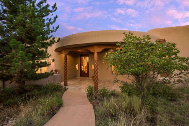 13723 Apache Plume Place NE, Albuquerque, NM 87111