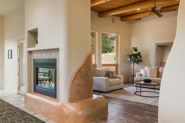 13723 Apache Plume Place NE, Albuquerque, NM 87111