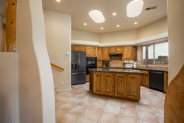 13723 Apache Plume Place NE, Albuquerque, NM 87111