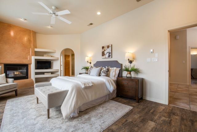 13723 Apache Plume Place NE, Albuquerque, NM 87111