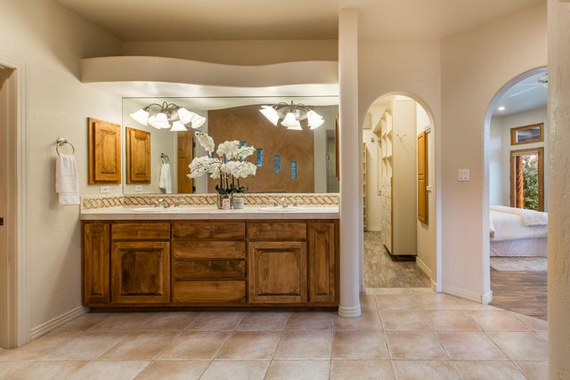 13723 Apache Plume Place NE, Albuquerque, NM 87111