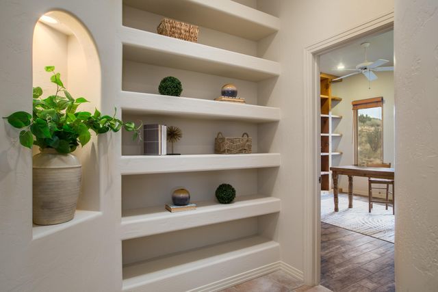13723 Apache Plume Place NE, Albuquerque, NM 87111