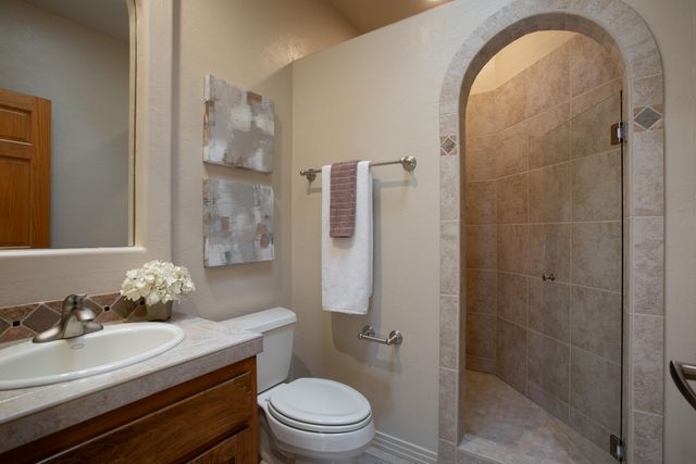 13723 Apache Plume Place NE, Albuquerque, NM 87111
