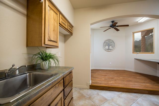 13723 Apache Plume Place NE, Albuquerque, NM 87111