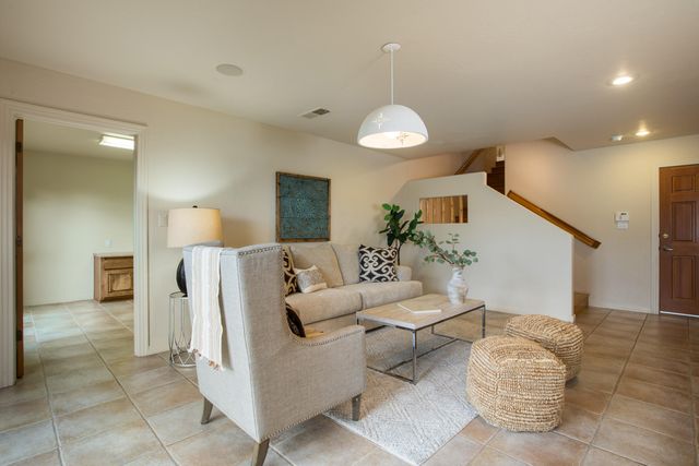 13723 Apache Plume Place NE, Albuquerque, NM 87111