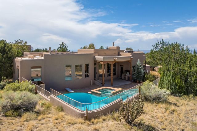 13723 Apache Plume Place NE, Albuquerque, NM 87111
