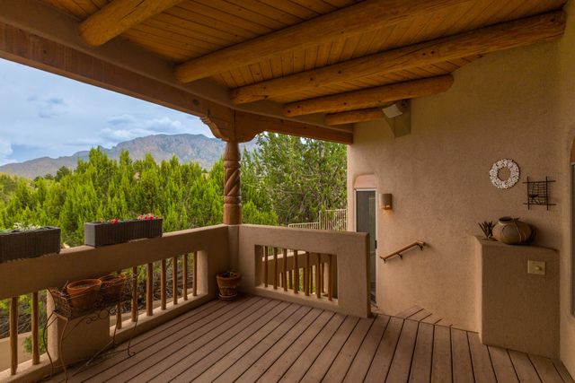 13723 Apache Plume Place NE, Albuquerque, NM 87111