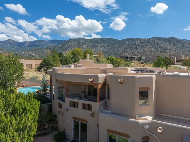 13723 Apache Plume Place NE, Albuquerque, NM 87111
