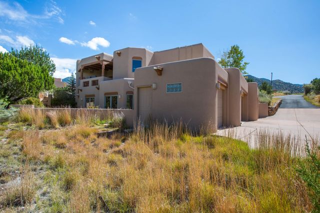 13723 Apache Plume Place NE, Albuquerque, NM 87111