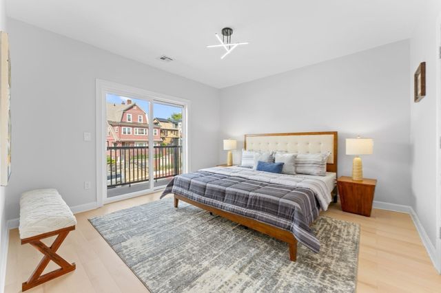446 Broadway 2, Somerville, MA 02145