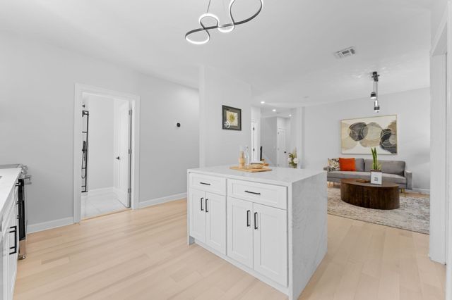 446 Broadway 2, Somerville, MA 02145