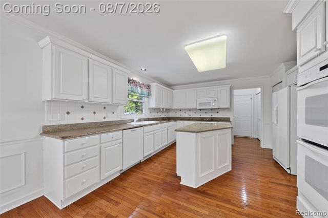 18144 Cascade Drive, Northville, MI 48168