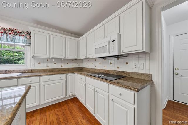 18144 Cascade Drive, Northville, MI 48168