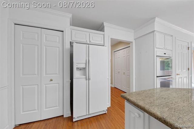 18144 Cascade Drive, Northville, MI 48168