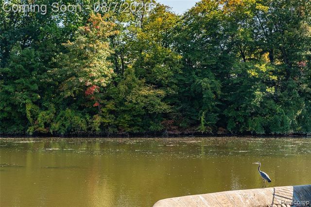 18144 Cascade Drive, Northville, MI 48168