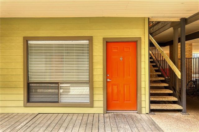 908 Poplar ST 105, Austin, TX 78705