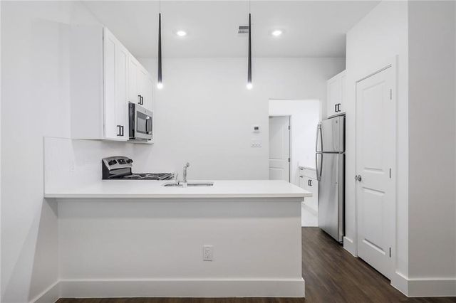 908 Poplar ST 105, Austin, TX 78705