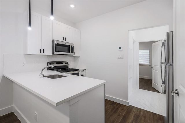 908 Poplar ST 105, Austin, TX 78705