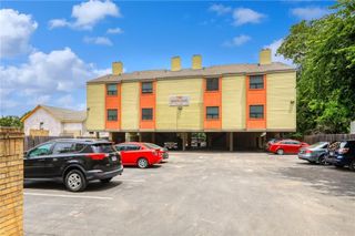 908 Poplar ST 105, Austin, TX 78705